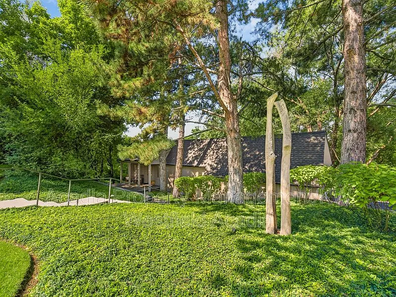 5 bed, 3.5 bath, 3500 sqft, $5,700 — Photo 4