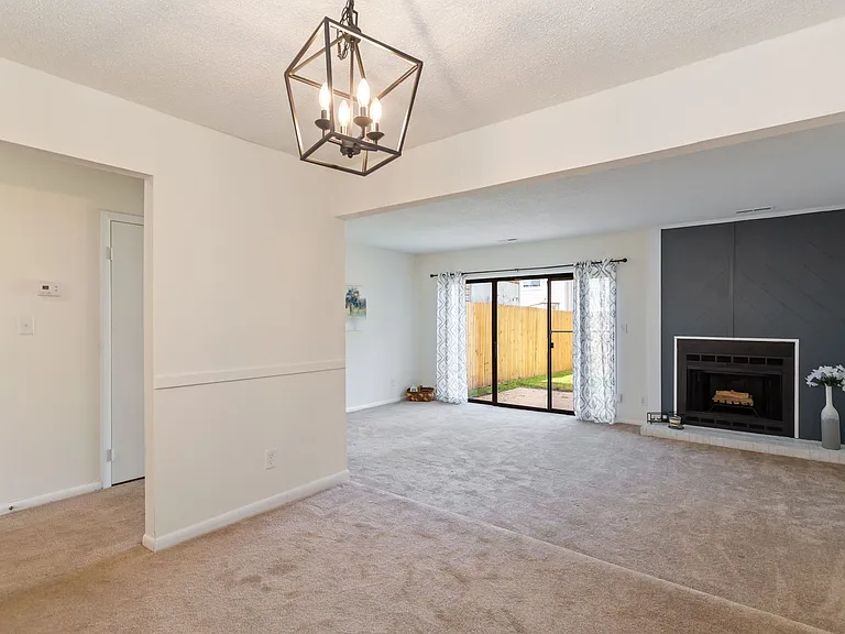 3612 Smokey Chamber Dr — Photo 8