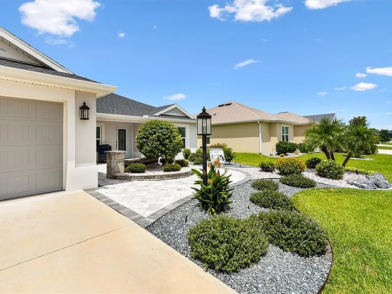 3359 Brianna Ln — Photo 3