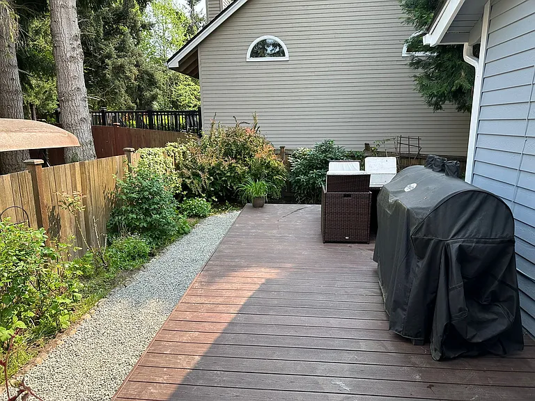 23947 SE 40th Pl — Photo 17
