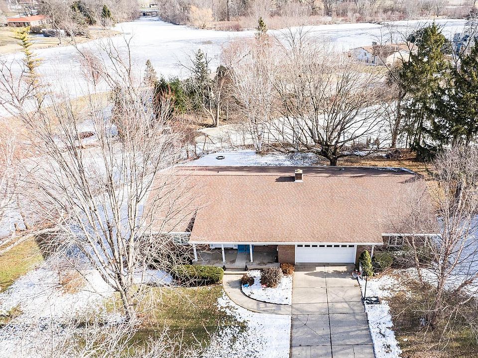 1st image of 225 N Concord AVENUE