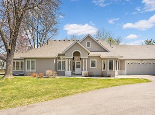 2562 Manitou Ln, White Bear Lake, MN 55110
