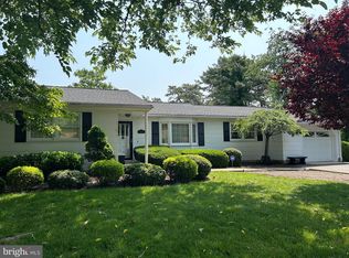 1012 Middlesex St, Toms River, NJ 08757