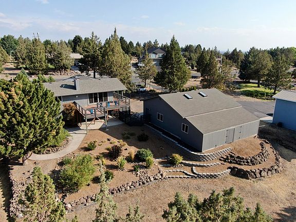 3rd image of 4173 SW Reservoir Dr