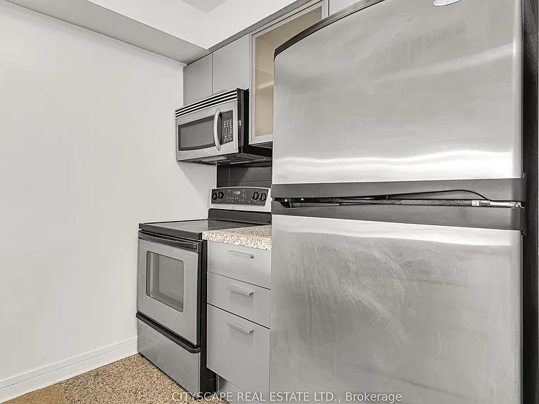18 Harrison Garden Blvd #406 — Photo 14