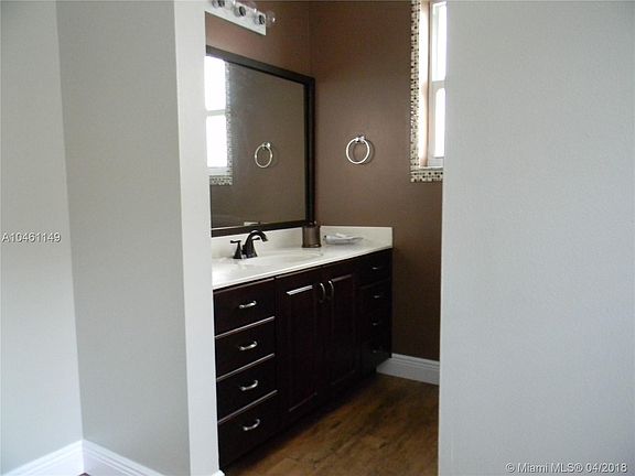 5th image of 20424 SW 93rd Ave