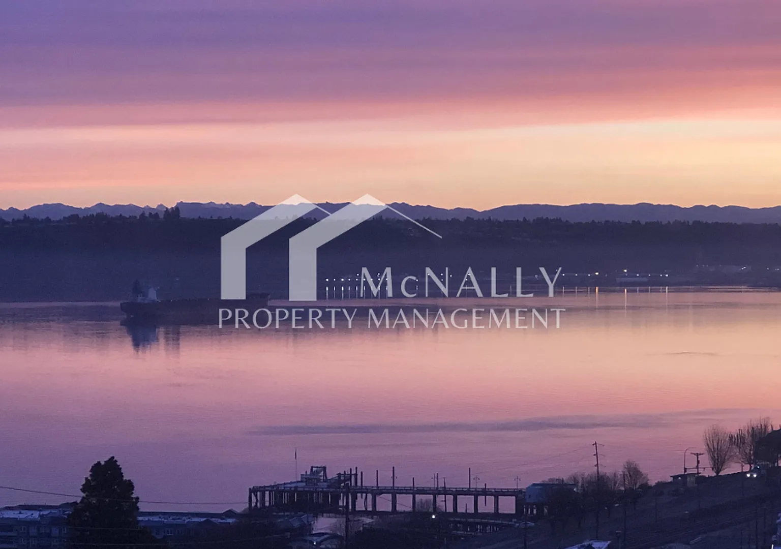 Panoramic Water View Home in Tacoma — Photo 3