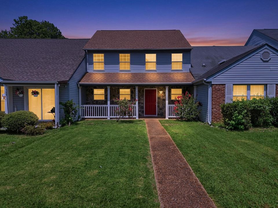 1st image of 1353 Village Green Dr