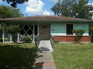 5667 Belcrest St, Houston, TX 77033