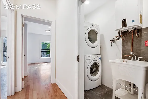 Rented by Compass | media 9