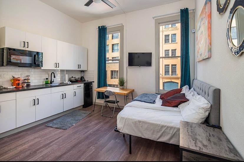 1st image of 843 4th Ave #2