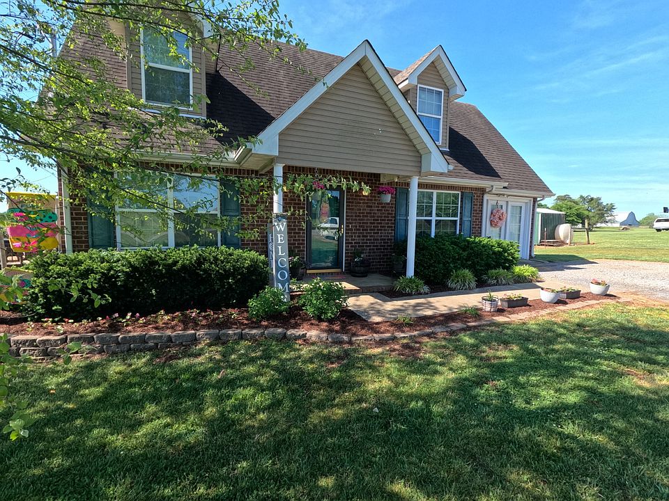1st image of 124 Davis Ln