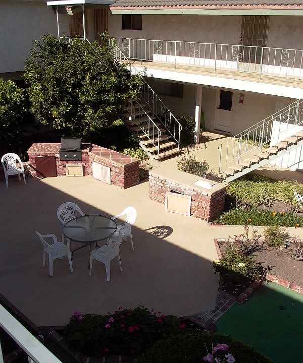 2nd image of 211 S Melrose St APT G