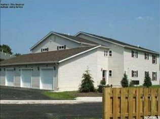 435 Banks Ldg #435L, Painesville, OH 44077