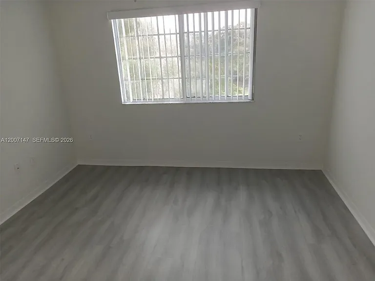 4175 N Haverhill Rd #922 — Photo 19