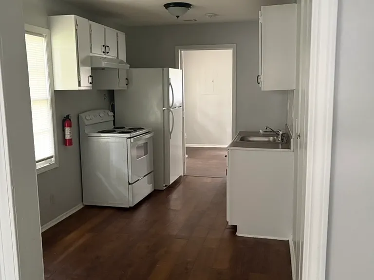 2226 Gary Ct NW #A — Photo 5