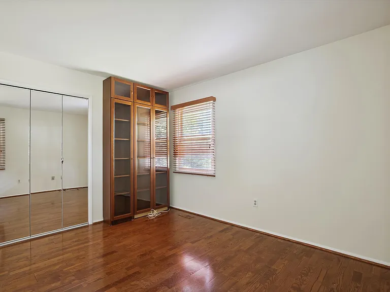 4607 Marshall Hall Ln — Photo 30