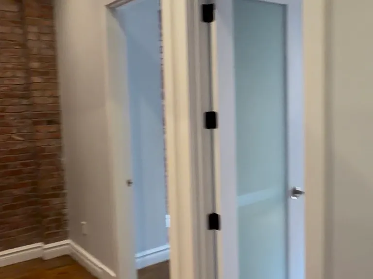232 W 14th St #1A — Photo 5