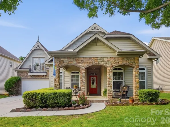 8452 Whitehawk Hill Rd, Waxhaw, NC 28173