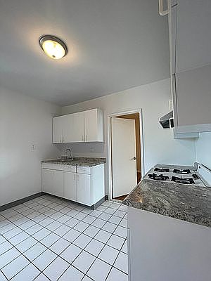 3rd image of 85-15 139th St #5