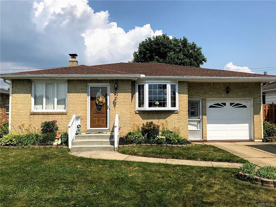 1st image of 21 Helenbrook Ln