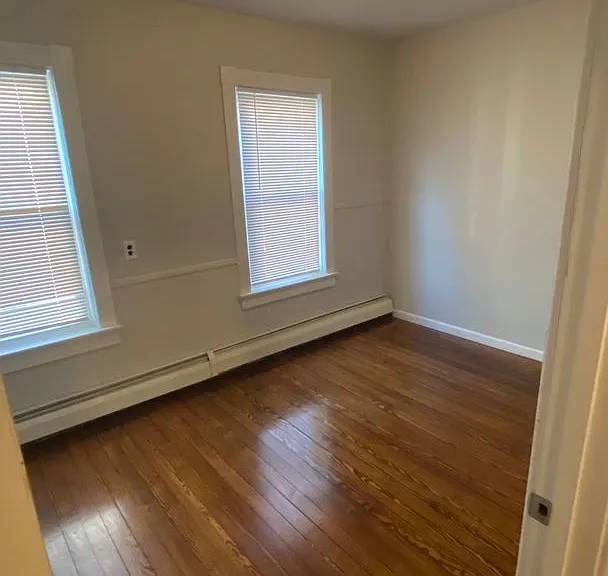 628 Smith St — Photo 8