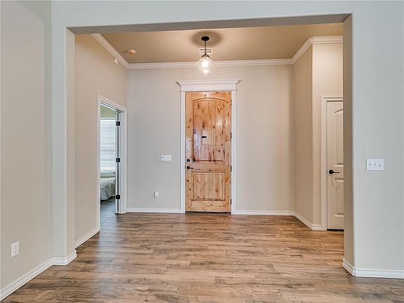 3rd image of 4720 Limestone Dr