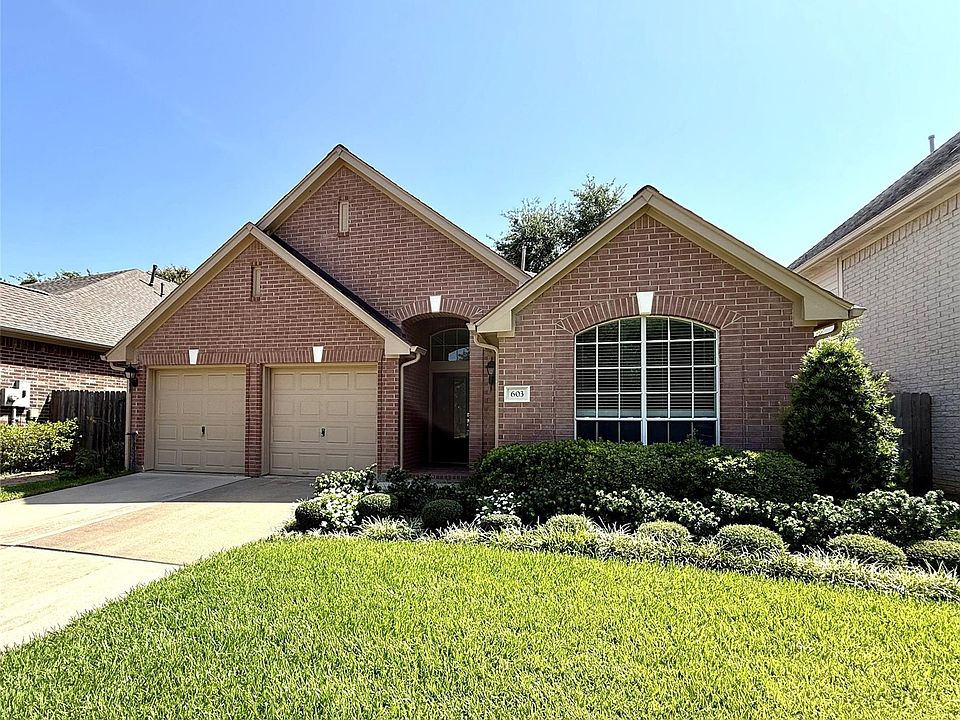 1st image of 603 Avery Dr
