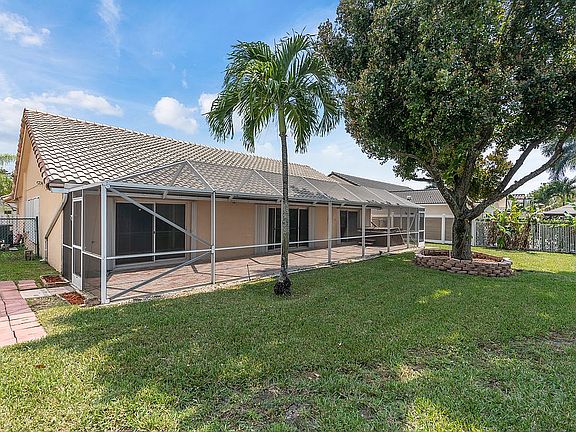 4th image of 1180 NW 161st Ave