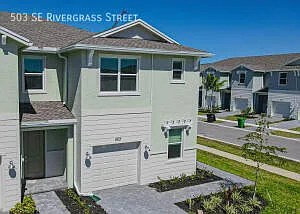 503 SE Rivergrass St — Photo 1