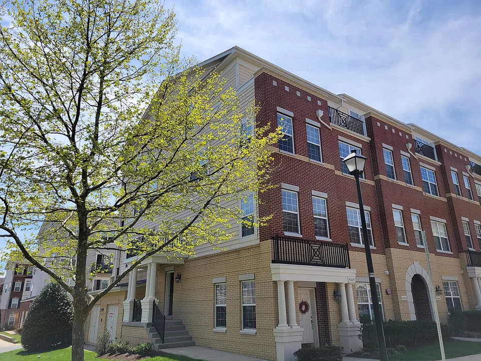42647 Highgate Ter