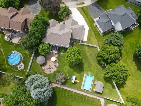 2668 Waterford Ct, Saint Cloud, MN 56301