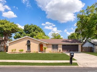 11210 El Sendero St, San Antonio, TX 78233
