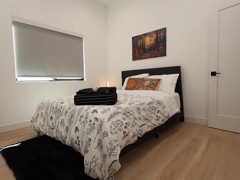 6825 Ranchito Ave — Photo 13
