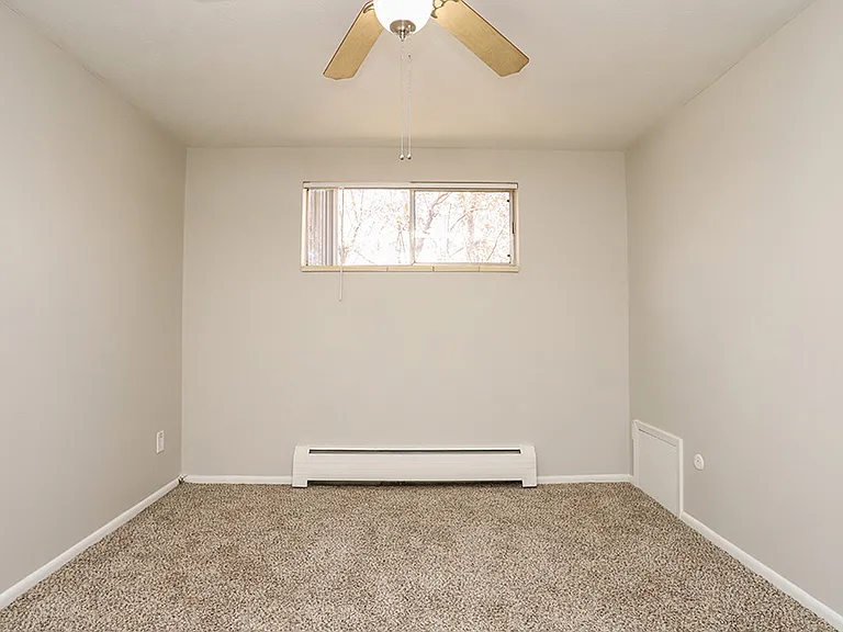 2459 S York St — Photo 38