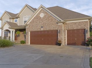 8 Blackwolf Run Ct, Grover, MO 63040