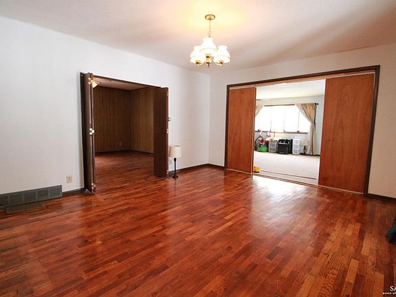 4th image of 2935 G Ave
