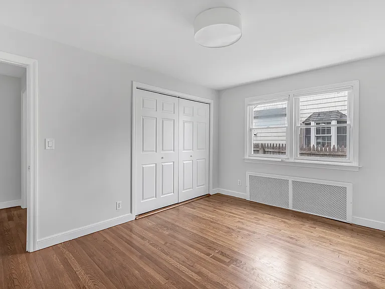 215 Bennett St — Photo 22