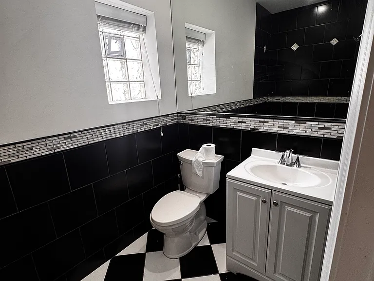 1611 N Meade Ave #3S — Photo 11