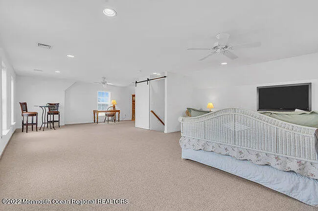 63 Fort Ave — Photo 38