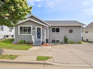 418 N 77th Ave W, Duluth, MN 55807