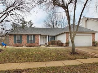 754 Spring Hill Farm Dr, Ballwin, MO 63021