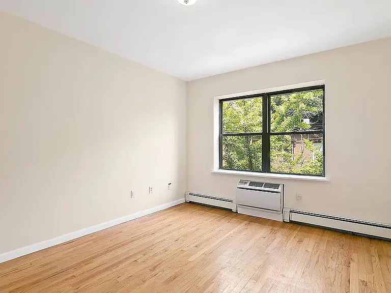 36 Saint Felix St #1R — Photo 2