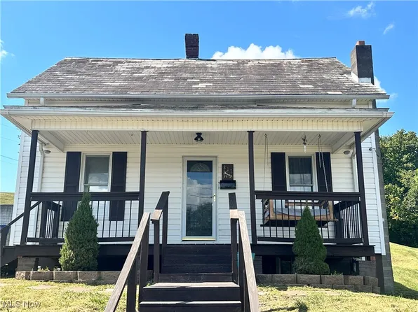 807 Young St, Caldwell, OH 43724