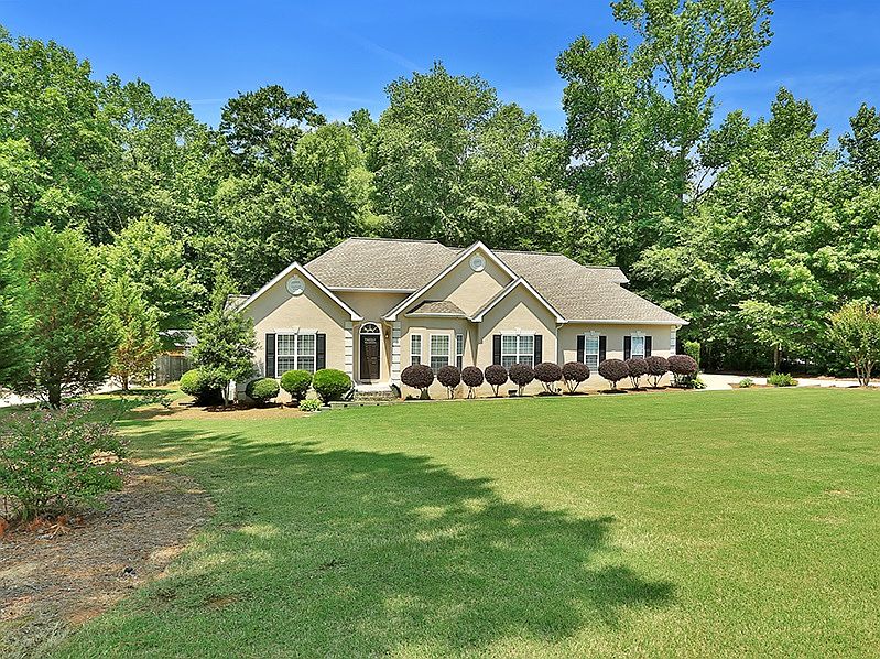 1st image of 205 Beaubrook Ln