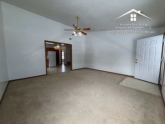 4th image of 26292631 Gates Blvd #2629