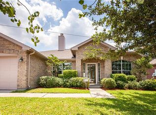 16847 Bending Creek Ln, Friendswood, TX 77546