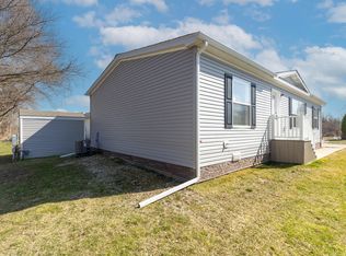 1181 Maple Leaf Ct #29, Charlotte, MI