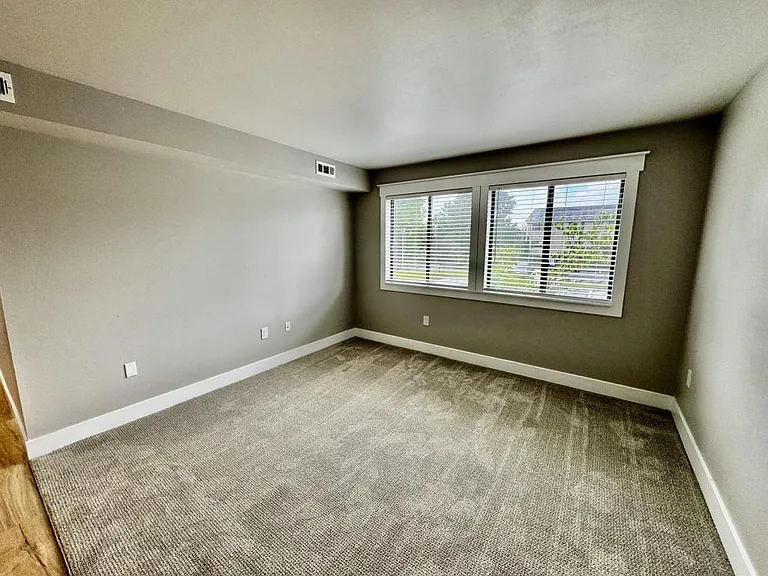 980 Life Dr #30 — Photo 3