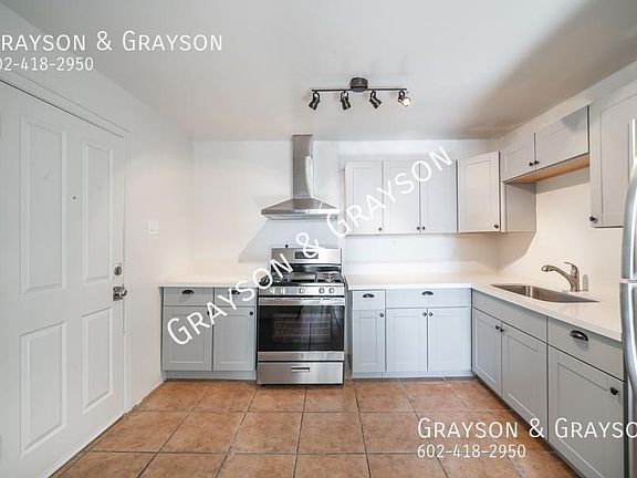 5th image of 1548 W McKinley St